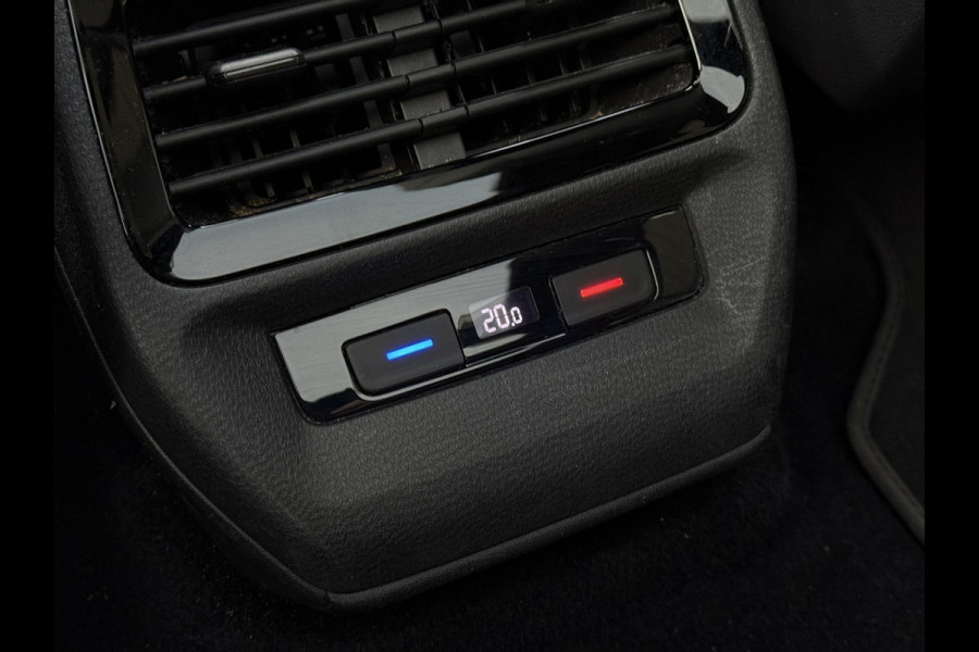 Volkswagen ID.4 Max 77 kWh | Warmtepomp | Panorama | IQ-Light | 360 Camera |