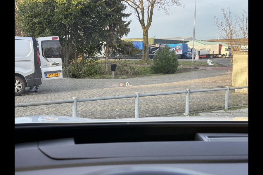 Volkswagen ID.4 Max 77 kWh | Warmtepomp | Panorama | IQ-Light | 360 Camera |