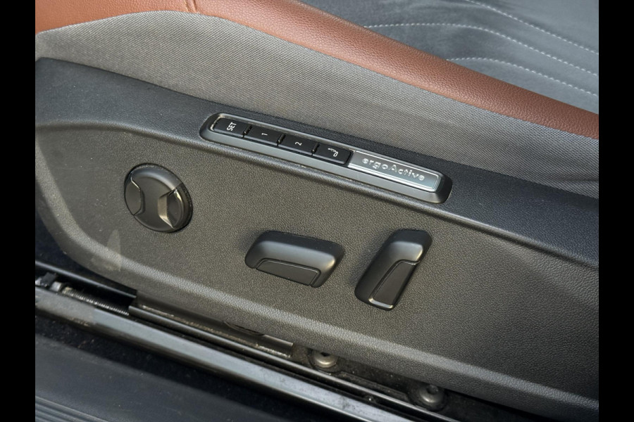 Volkswagen ID.4 Max 77 kWh | Warmtepomp | Panorama | IQ-Light | 360 Camera |