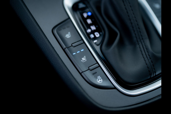 Hyundai Kona 1.6 GDI HEV Premium Sky | Trekhaak | Head Up | Leder | Adapt. cr. | Prijs Rijklaar!!