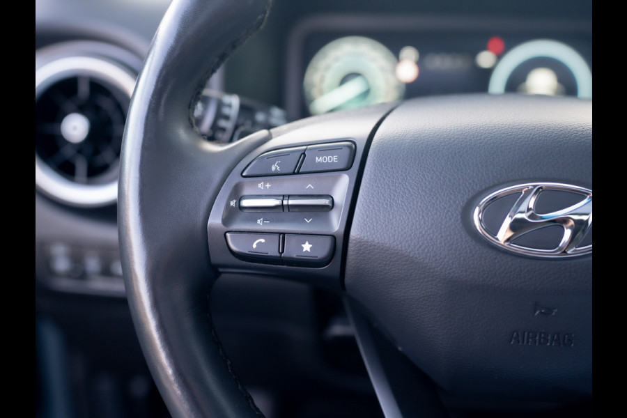 Hyundai Kona 1.6 GDI HEV Premium Sky | Trekhaak | Head Up | Leder | Adapt. cr. | Prijs Rijklaar!!