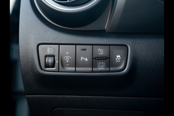 Hyundai Kona 1.6 GDI HEV Premium Sky | Trekhaak | Head Up | Leder | Adapt. cr. | Prijs Rijklaar!!