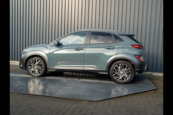 Hyundai Kona 1.6 GDI HEV Premium Sky | Trekhaak | Head Up | Leder | Adapt. cr. | Prijs Rijklaar!!