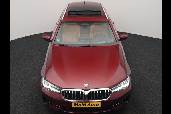 BMW 5 Serie Touring 530e Individual Plug In Hybrid 293pk Dealer O.H Aventurinrot Metallic PHEV | Panodak | Luxe Lederen Comfortzetels Memory & Ventilatie | Laser LED | Adaptive Cruise | Head Up | Harman Kardon | Keyless |