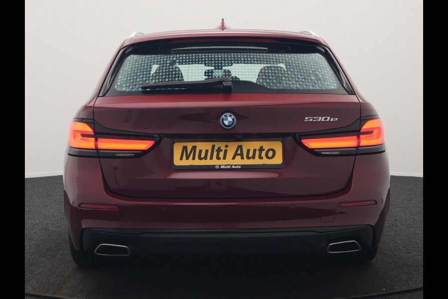 BMW 5 Serie Touring 530e Individual Plug In Hybrid 293pk Dealer O.H Aventurinrot Metallic PHEV | Panodak | Luxe Lederen Comfortzetels Memory & Ventilatie | Laser LED | Adaptive Cruise | Head Up | Harman Kardon | Keyless |