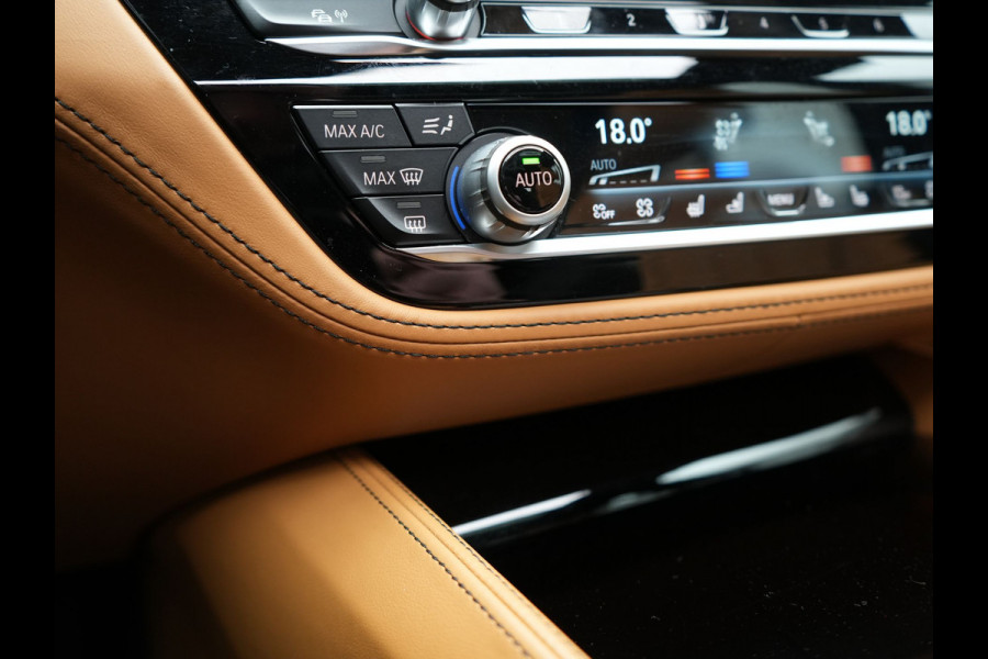 BMW 5 Serie Touring 530e Individual Plug In Hybrid 293pk Dealer O.H Aventurinrot Metallic PHEV | Panodak | Luxe Lederen Comfortzetels Memory & Ventilatie | Laser LED | Adaptive Cruise | Head Up | Harman Kardon | Keyless |