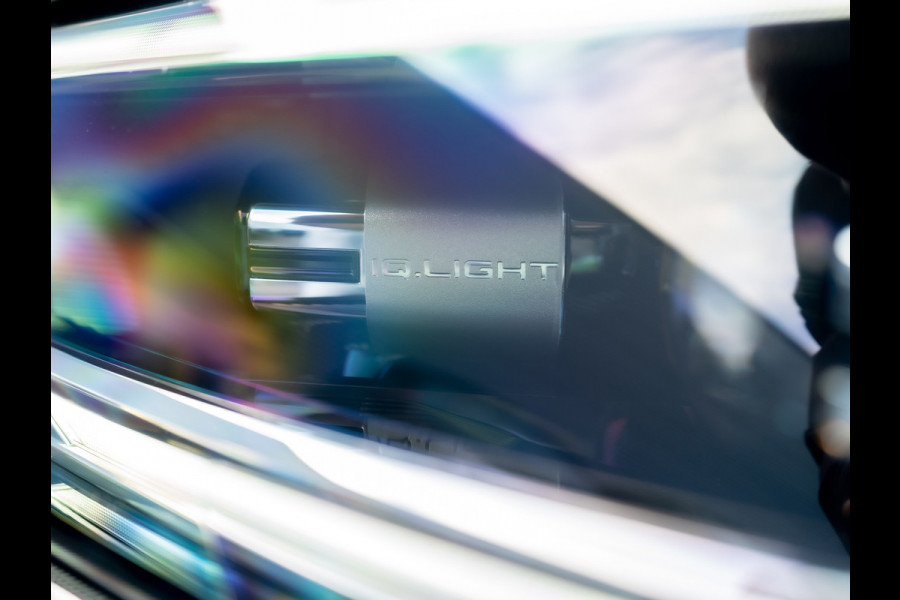 Volkswagen Taigo 1.0 TSI Life Business | Panodak | IQ Light | Keyless | Prijs Rijklaar!!