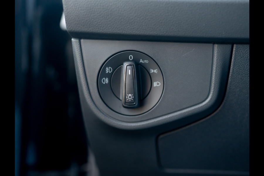 Volkswagen Taigo 1.0 TSI Life Business | Panodak | IQ Light | Keyless | Prijs Rijklaar!!