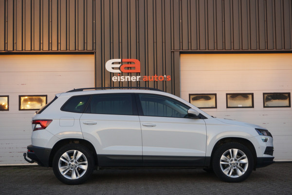 Škoda Karoq 1.0 TSI Business | TREKHAAK | STOELVERWARMING | METALLIC WIT | ACC | VIRTUAL COCKPIT |