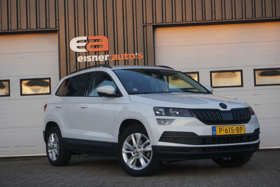 Škoda Karoq 1.0 TSI Business | TREKHAAK | STOELVERWARMING | METALLIC WIT | ACC | VIRTUAL COCKPIT |