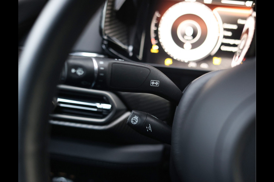 Aston Martin Vanquish 5.2 V12 Coupe | Q Epsilon Black - Nieuwstaat - B&W