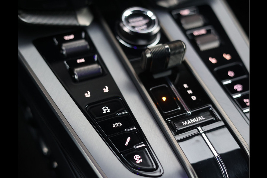 Aston Martin Vanquish 5.2 V12 Coupe | Q Epsilon Black - Nieuwstaat - B&W