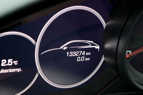 Porsche Cayenne Coupé 3.0 Aut8 | Luchtvering | Panoramadak | BOSE | Trekhaak | Leder | Memory | Stoelverwarming V+A | PDLS | Sport-Chrono-pakket | Soft-Close | Verwarmd Stuurwiel |