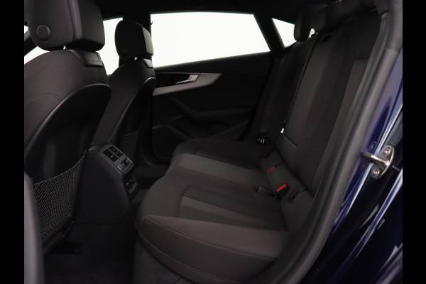 Audi A5 35 TFSI Business Edition | Matrix LED | Elektrische stoelen | Trekhaak | Park Assist | Virtual Cockpit | Carplay | Camera | Sportstoelen | Navigatie | Climate control | Memory