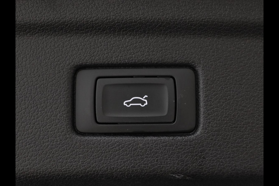 Audi A5 35 TFSI Business Edition | Matrix LED | Elektrische stoelen | Trekhaak | Park Assist | Virtual Cockpit | Carplay | Camera | Sportstoelen | Navigatie | Climate control | Memory