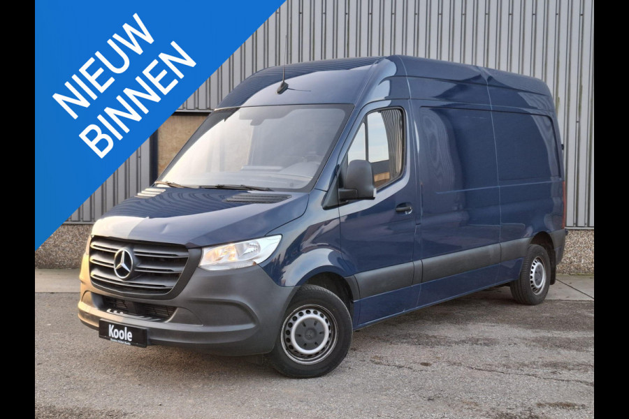 Mercedes-Benz Sprinter 311 CDI GB L2 FWD Functional 3.5T / AIRCO / CAMERA / 3 ZITS / DEALER ONDERHOUDEN / NAVI