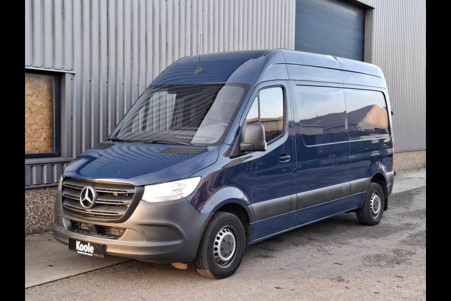 Mercedes-Benz Sprinter 311 CDI GB L2 FWD Functional 3.5T / AIRCO / CAMERA / 3 ZITS / DEALER ONDERHOUDEN / NAVI