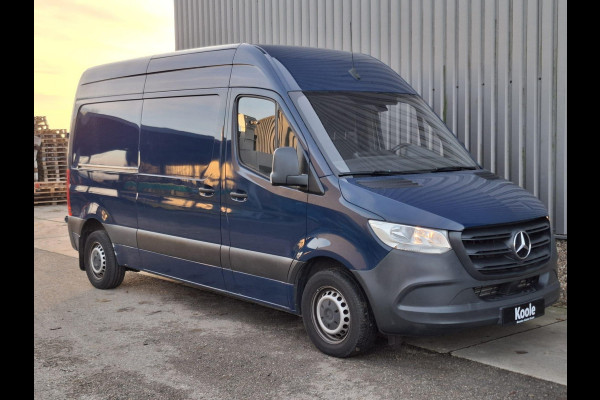 Mercedes-Benz Sprinter 311 CDI GB L2 FWD Functional 3.5T / AIRCO / CAMERA / 3 ZITS / DEALER ONDERHOUDEN / NAVI