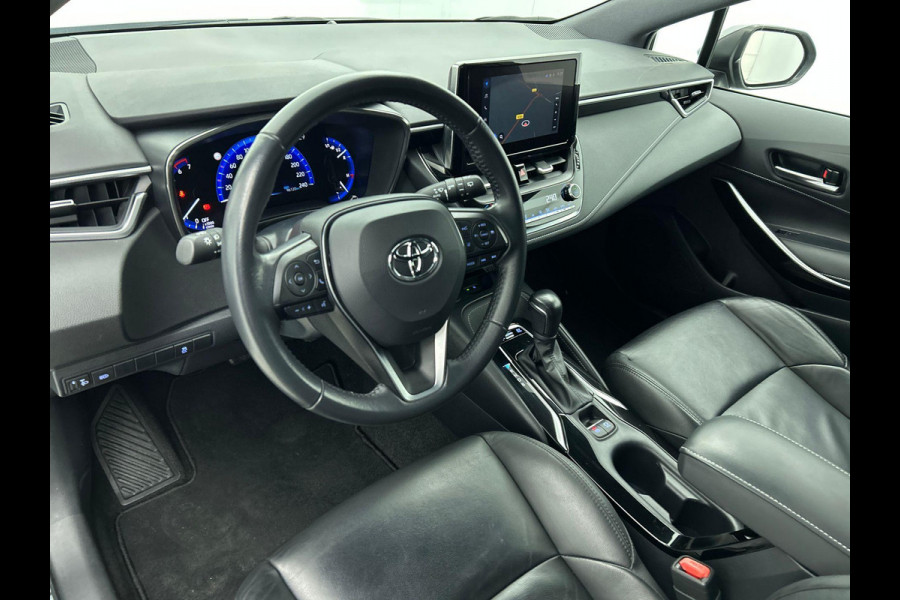 Toyota Corolla Touring Sports 1.8 Hybrid Business Plus Volledig Leder Airco ECC Navi Carplay PDC VA + Camera Adaptive Cruise Control Full LED 17" Velgen NL Auto 1e Eig. Dealer onderhouden
