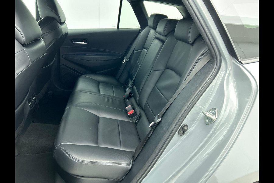Toyota Corolla Touring Sports 1.8 Hybrid Business Plus Volledig Leder Airco ECC Navi Carplay PDC VA + Camera Adaptive Cruise Control Full LED 17" Velgen NL Auto 1e Eig. Dealer onderhouden
