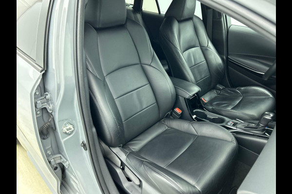 Toyota Corolla Touring Sports 1.8 Hybrid Business Plus Volledig Leder Airco ECC Navi Carplay PDC VA + Camera Adaptive Cruise Control Full LED 17" Velgen NL Auto 1e Eig. Dealer onderhouden