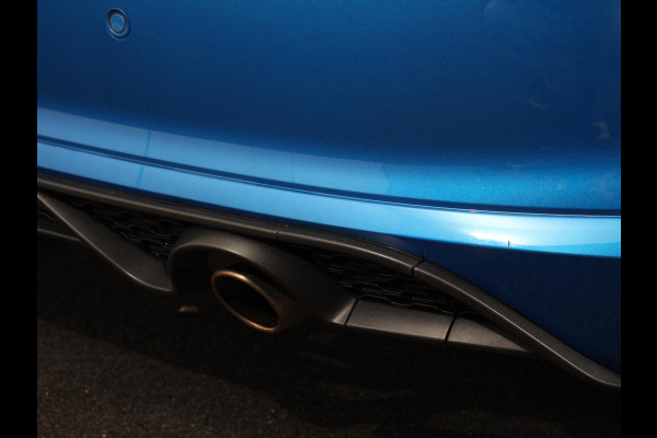 Ford Fiesta 1.0 EcoBoost ST-Line | Navigatie | Climate Control | DAB | Lichtmetalen Velgen | Parkeer sensoren | Cruise Control