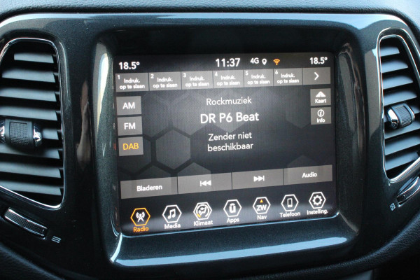 Jeep Compass 4xe 240 Plug-in Hybrid S | Navigatie | Apple Carplay/Android auto | Climate Control | Parkeersensoren | Camera | Elektrisch verstelbare bestuurderstoel | Xenon koplampen | Stoelverwarming | Elektrische achterklep | Afneembare trekhaak