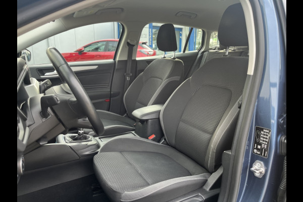 Ford FOCUS Wagon 1.0 EcoB. Tr Ed. bns, cruise, navigatie