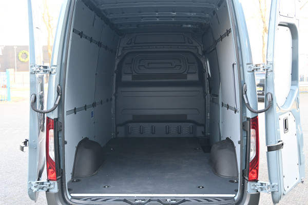 Mercedes-Benz Sprinter 315 CDI L2H2 Pro HD LED, Geveerde stoel, Navigatie met smartphone integratiepakket, Etc.