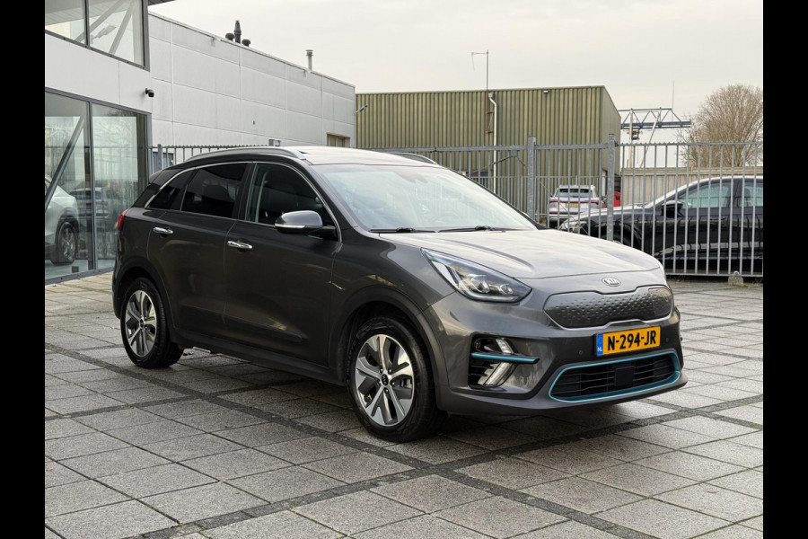 Kia e-Niro Aut. ExecutiveLine 64kWh | Trekhaak | Panorama | Navi | Camera |