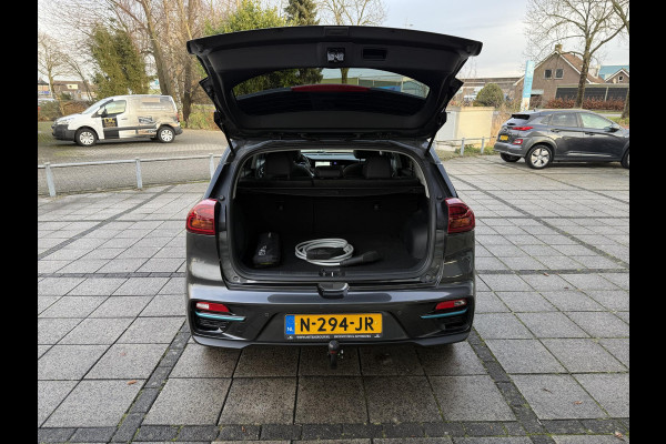 Kia e-Niro Aut. ExecutiveLine 64kWh | Trekhaak | Panorama | Navi | Camera |