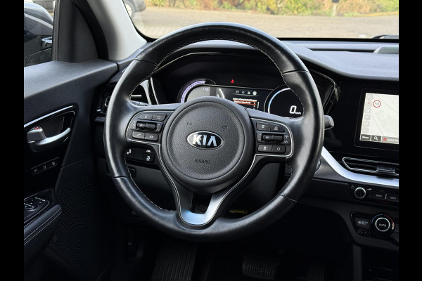 Kia e-Niro Aut. ExecutiveLine 64kWh | Trekhaak | Panorama | Navi | Camera |