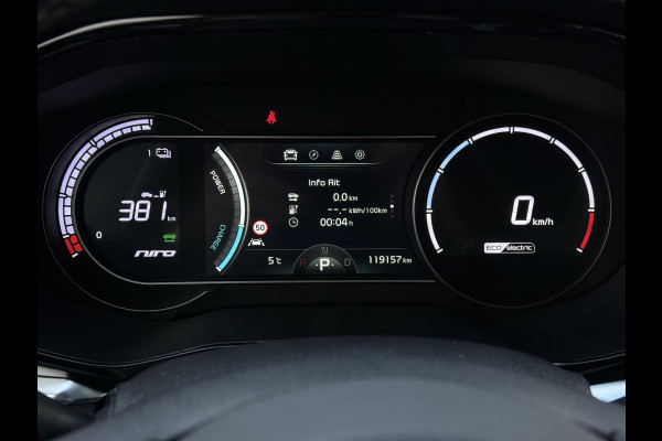 Kia e-Niro Aut. ExecutiveLine 64kWh | Trekhaak | Panorama | Navi | Camera |