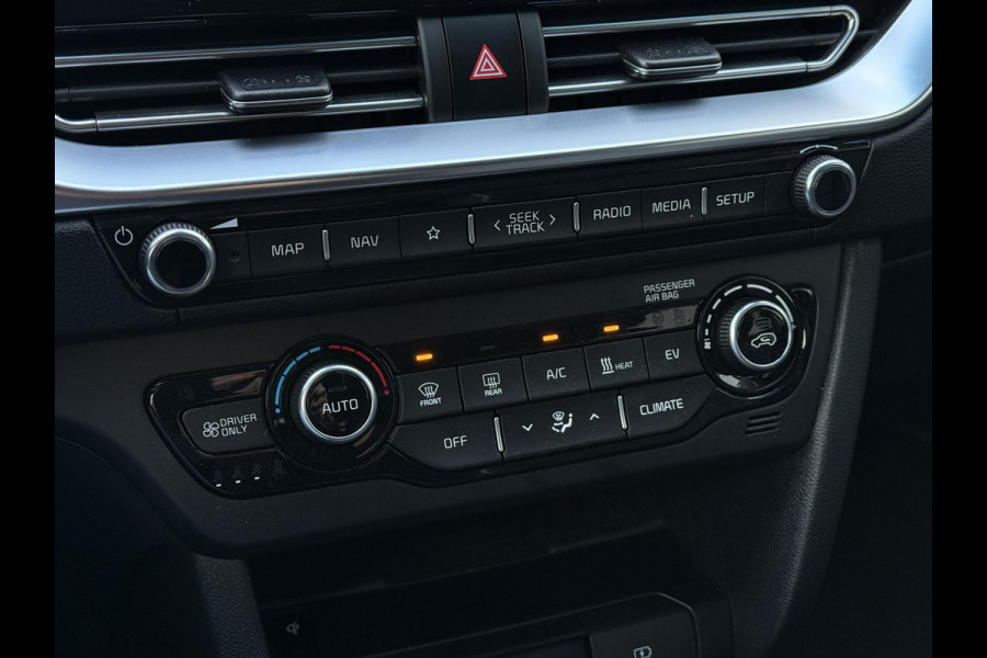 Kia e-Niro Aut. ExecutiveLine 64kWh | Trekhaak | Panorama | Navi | Camera |