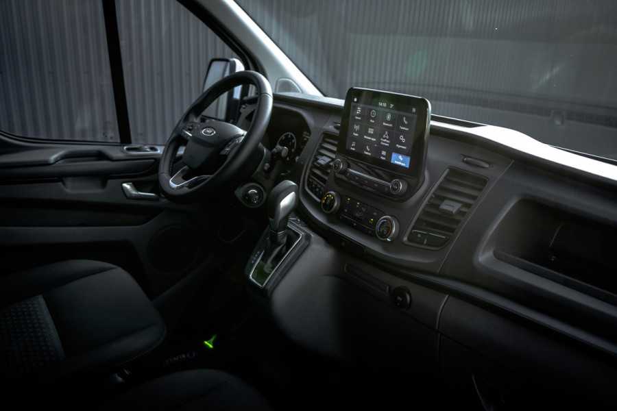 Ford Transit Custom 2.0 TDCI L2H1 Trend | 130 PK | Automaat | Carplay | Camera | Cruise | Airco | 3-Zits