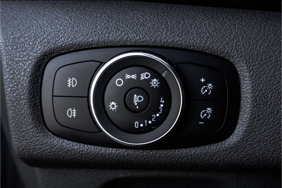 Ford Transit Custom 2.0 TDCI L2H1 Trend | 130 PK | Automaat | Carplay | Camera | Cruise | Airco | 3-Zits