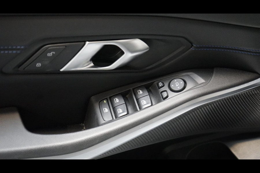 BMW 3 Serie 318i M-Sport AUTOMAAT-ALCANTARA-CARPLAY-CRUISE-DAB-LED-NAVIGATIE-SHADOW LINE