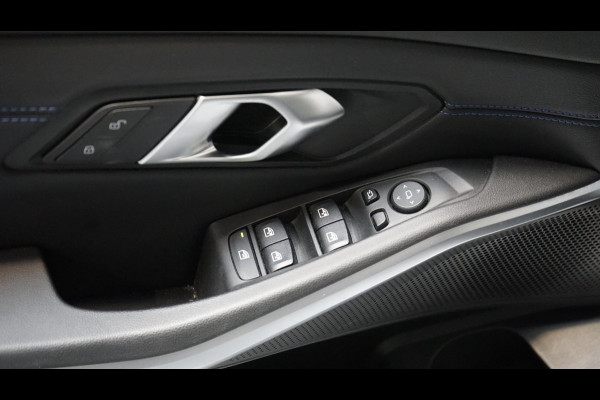 BMW 3 Serie 318i M-Sport AUTOMAAT-ALCANTARA-CARPLAY-CRUISE-DAB-LED-NAVIGATIE-SHADOW LINE