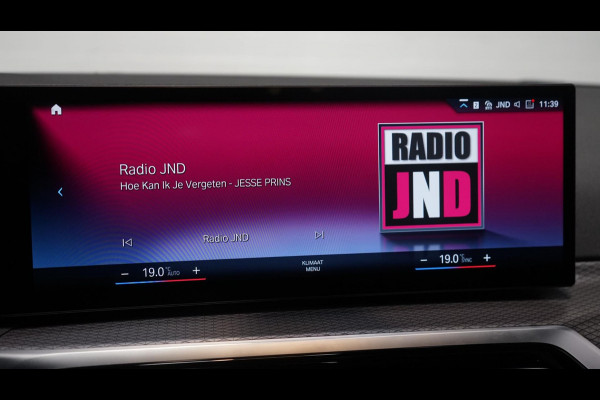 BMW 3 Serie 318i M-Sport AUTOMAAT-ALCANTARA-CARPLAY-CRUISE-DAB-LED-NAVIGATIE-SHADOW LINE