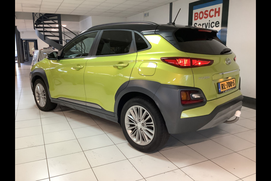 Hyundai Kona 1.0T Fashion met trekhaak en dealer onderhouden