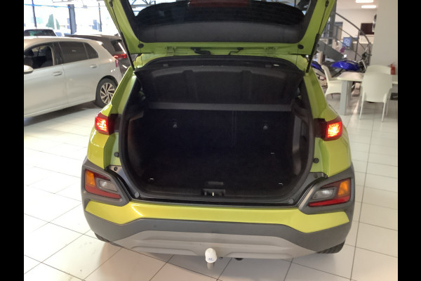 Hyundai Kona 1.0T Fashion met trekhaak en dealer onderhouden