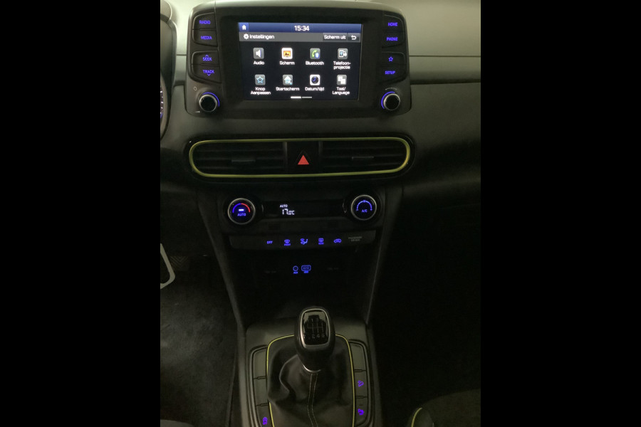 Hyundai Kona 1.0T Fashion met trekhaak en dealer onderhouden