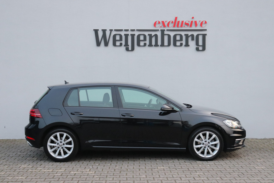 Volkswagen Golf 1.5 TSI DSG Massage LED Virt. Display