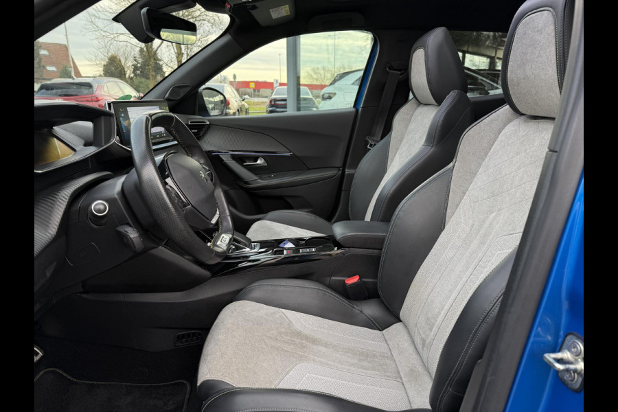 Peugeot e-2008 EV GT Pack 50 kWh | 3D Cockpit | Camera | Panorama | Sfeer Verlichting |