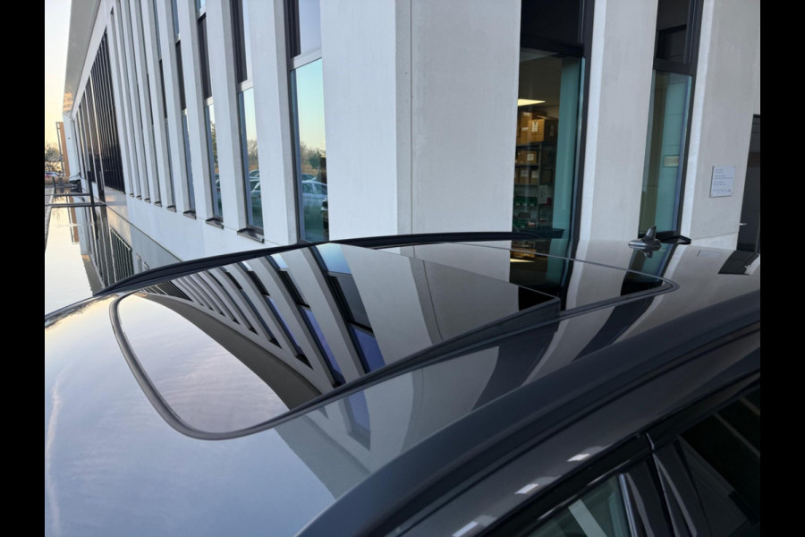 Audi e-tron 50 quattro S 71 kWh 2 X S-LINE, vol opties, panoramadak, camera, electr trekhaak, 1e eigenaar, NL auto met nap