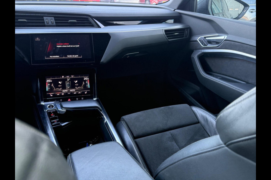 Audi e-tron 50 quattro S 71 kWh 2 X S-LINE, vol opties, panoramadak, camera, electr trekhaak, 1e eigenaar, NL auto met nap