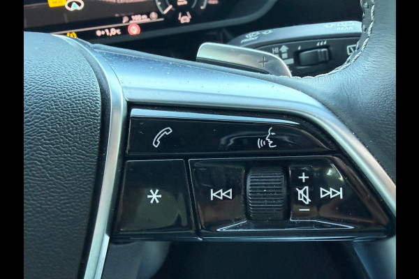 Audi e-tron 50 quattro S 71 kWh 2 X S-LINE, vol opties, panoramadak, camera, electr trekhaak, 1e eigenaar, NL auto met nap