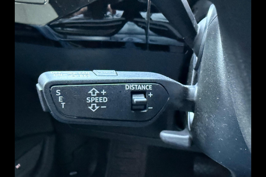 Audi e-tron 50 quattro S 71 kWh 2 X S-LINE, vol opties, panoramadak, camera, electr trekhaak, 1e eigenaar, NL auto met nap