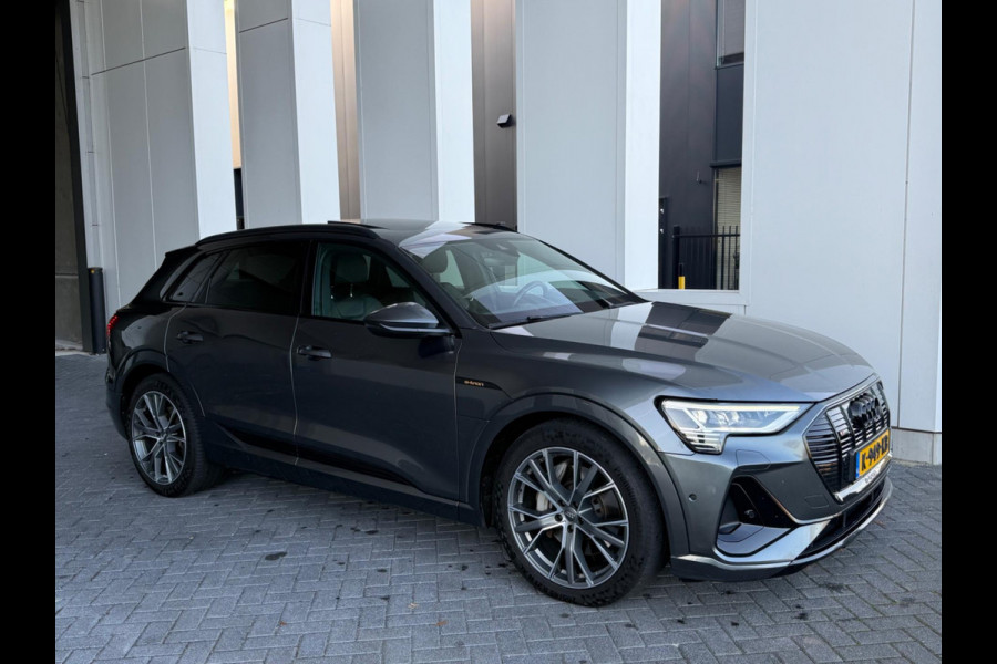 Audi e-tron 50 quattro S 71 kWh 2 X S-LINE, vol opties, panoramadak, camera, electr trekhaak, 1e eigenaar, NL auto met nap