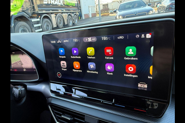 Seat Leon Sportstourer 1.5 eTSI FR INTENSE DSG VIRTUAL COCKPIT 19 INCH CUPRA